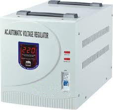銅の自動電圧調整器 AVR （安定装置）のメートルの表示 5000VA が付いているアルミニウム
