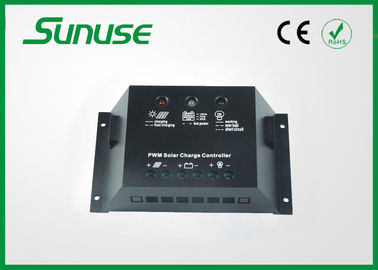 10 USB 港が付いている amp 12 のボルト PWM の太陽電池パネル充満コントローラー