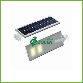 50W 12V LED ランプの太陽電池パネルの街灯、1 つの太陽動力を与えられた街灯のすべて