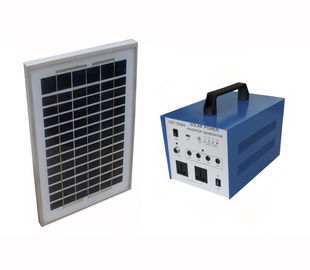 50 W 24AH の格子を離れた携帯用太陽エネルギーの発電機 AC 220 DC 12V