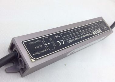 AC 90 - 130V 10W CCTV の LED のストリップのための一定した電圧 LED 電源の変圧器