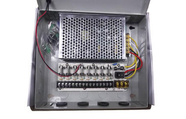 12V 5Amps CCTV の電源箱 9 チャネル、CCTV のカメラの電源